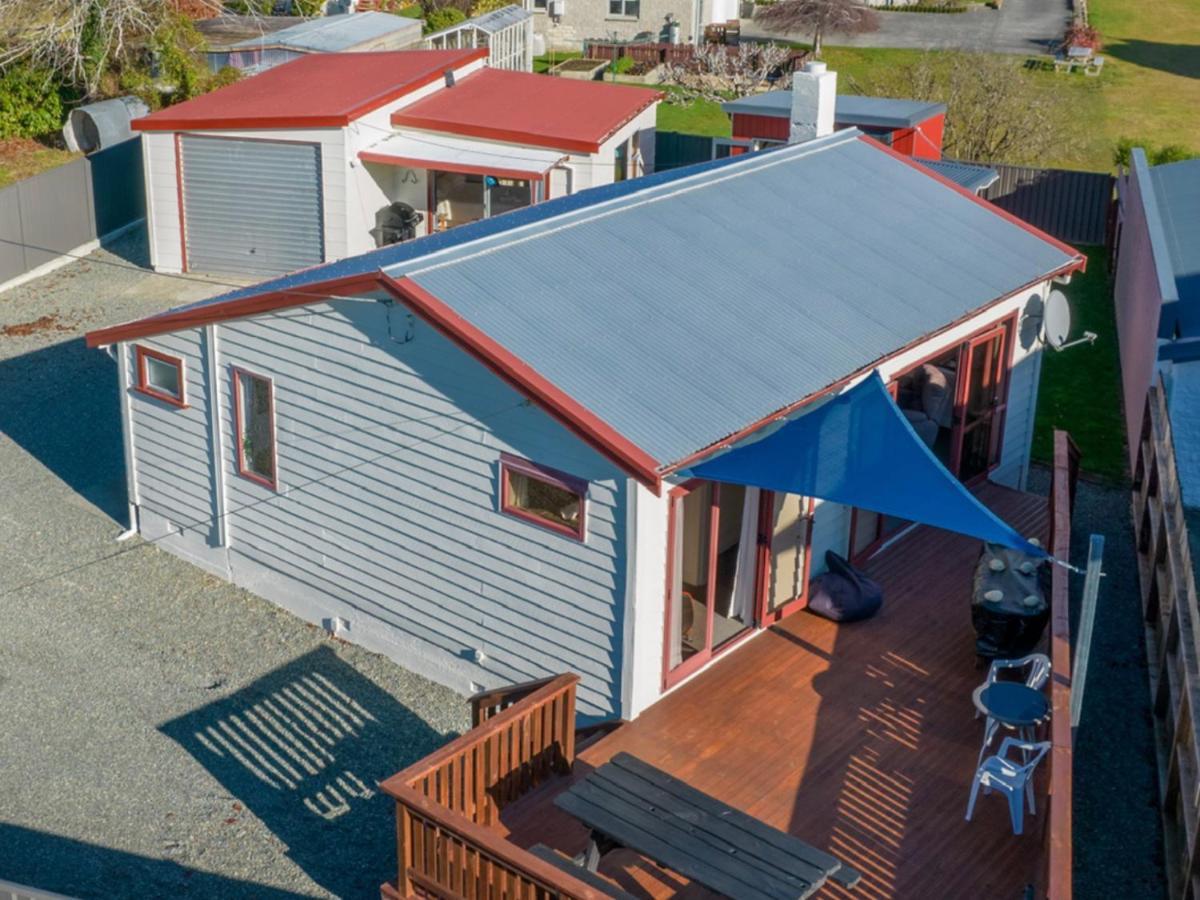 Te Anau Holiday Home - Free Wifi - Free Bikes & Kayaks - Short Walk To Lake & Town - Top Views Exterior photo